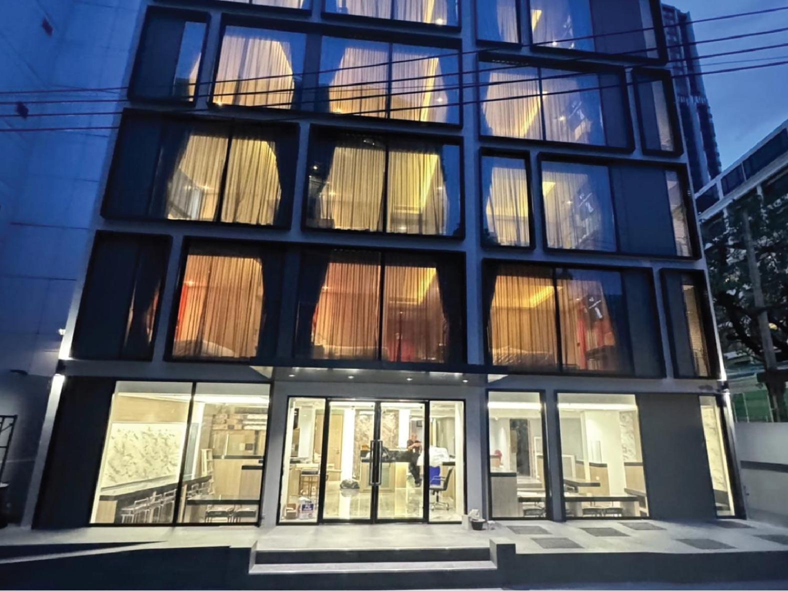 T2 The Portal Sukhumvit Hotel Bangkok Exterior photo