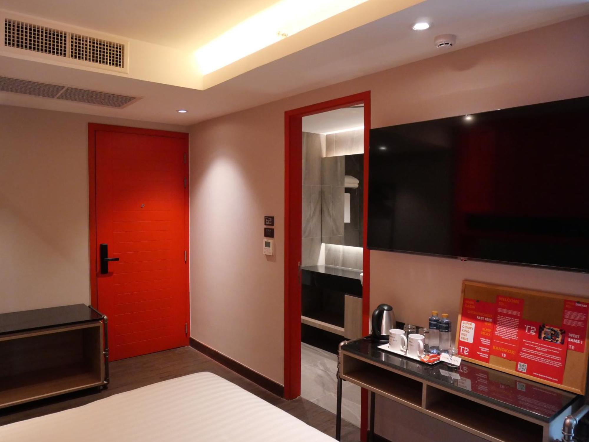 T2 The Portal Sukhumvit Hotel Bangkok Exterior photo