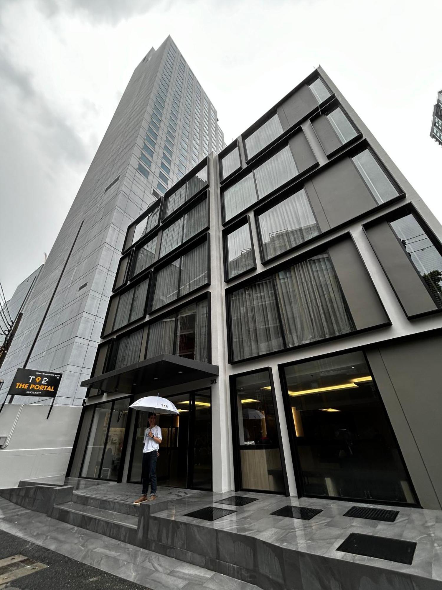 T2 The Portal Sukhumvit Hotel Bangkok Exterior photo