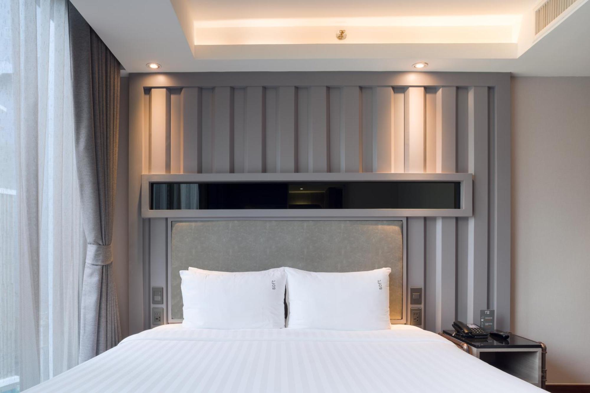 T2 The Portal Sukhumvit Hotel Bangkok Exterior photo